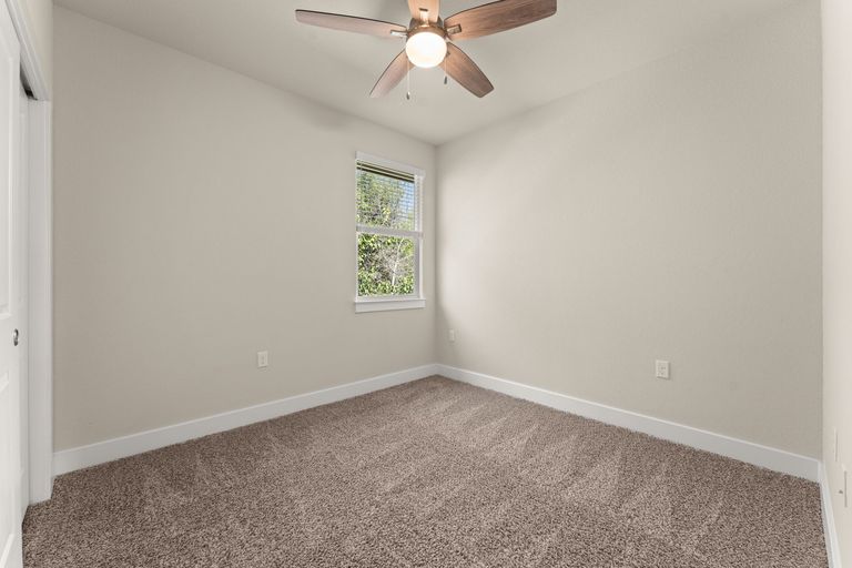 19-web-or-mls-2216-toulouse-dr-25-1742836485.jpg