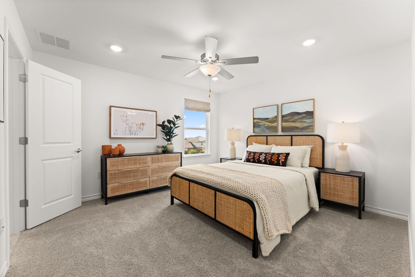 19-web-or-mls-2918-tavern-dr-(19-of-50)-1724364773.jpg