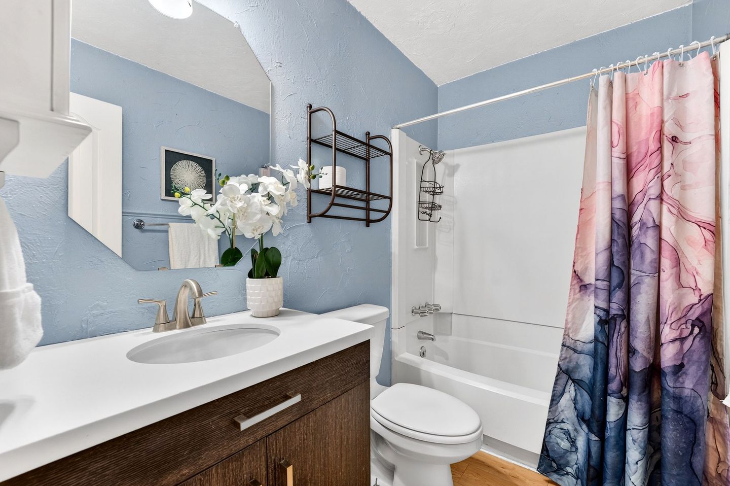 19-web-or-mls-305-holliday-ct-(19-of-25).jpg