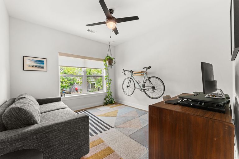 19-web-or-mls-3101-govalle-ave-215-13.jpg