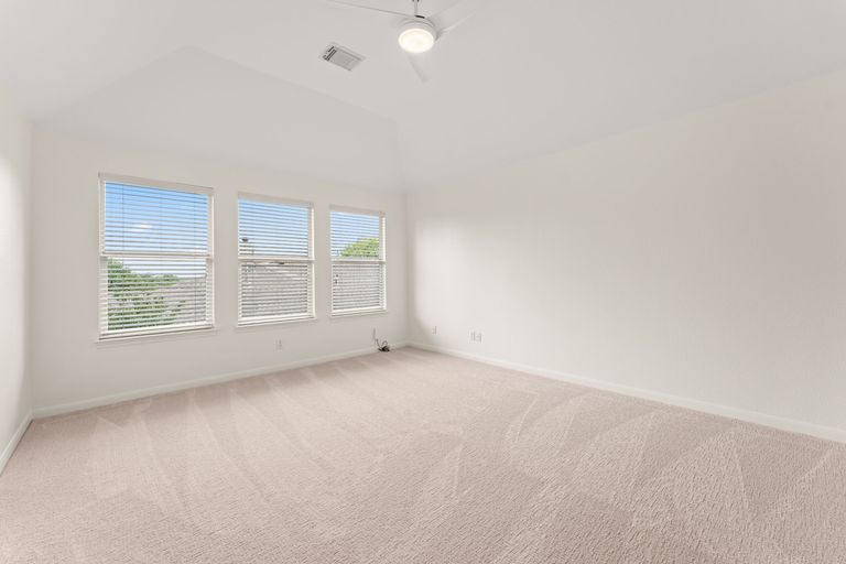 19-web-or-mls-5708-bexley-ct-18.jpg