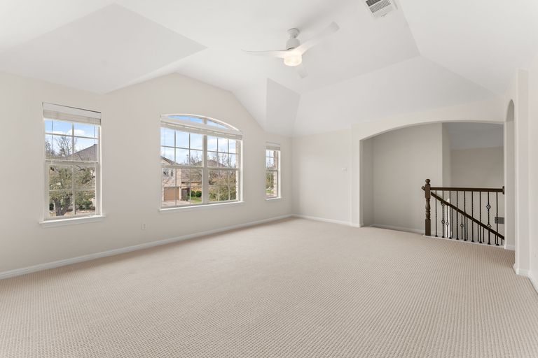 19-web-or-mls-7908-via-verde-dr-(25-of-41).jpg