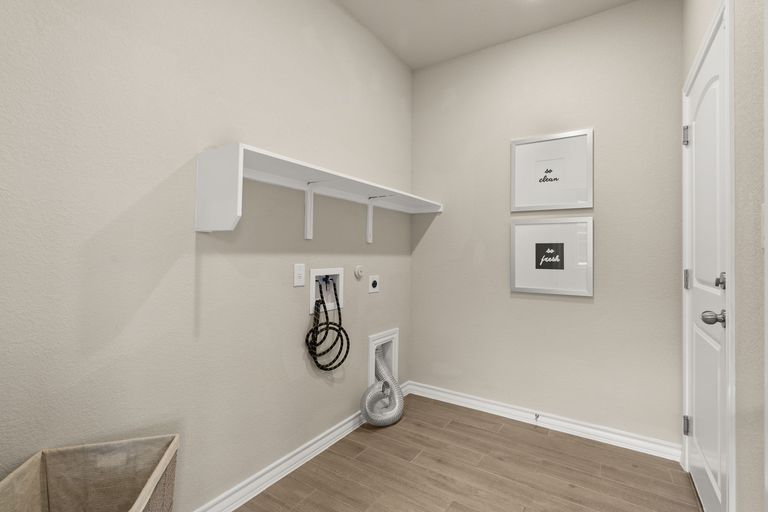 19-web-or-mls-835-cherrystone-loop-25.jpg