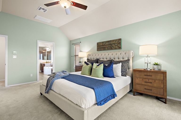 19-web-or-mls-8706-fenton-dr-kcp-071525---11.jpg