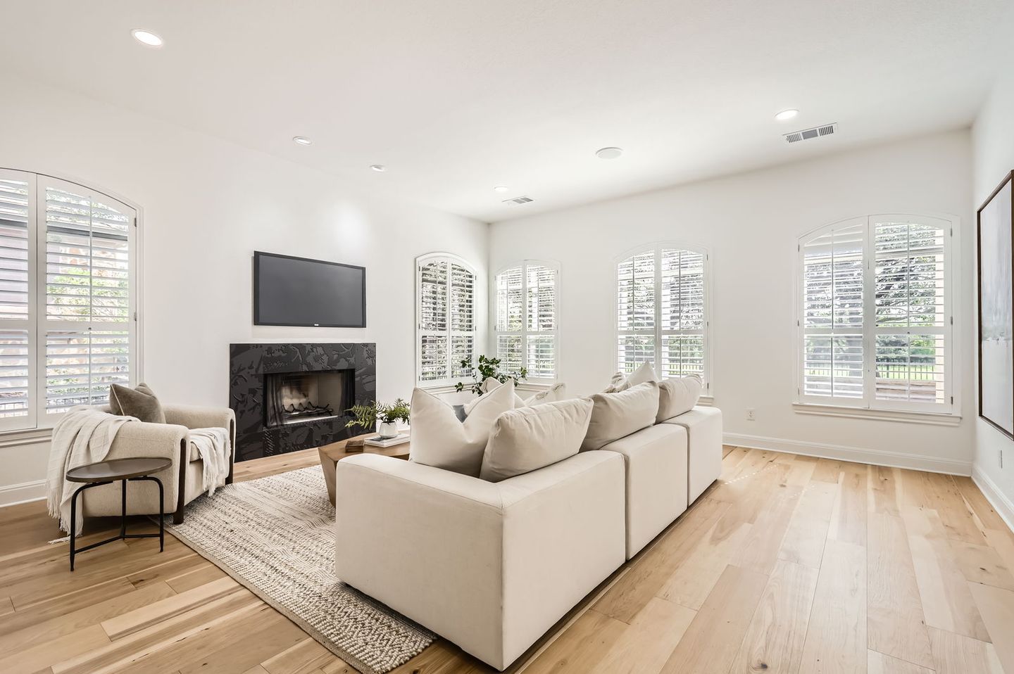 1900-lakecliff-hills-ln---web-quality---018---18-family-room.jpg
