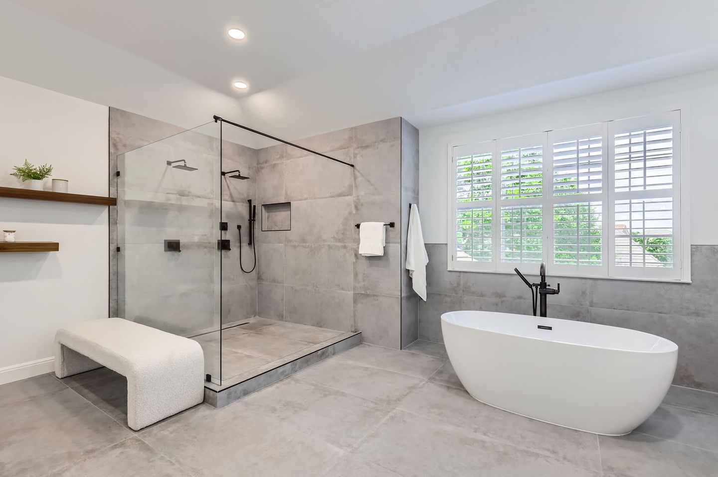 1900-lakecliff-hills-ln---web-quality---024---27-2nd-floor-primary-bathroom.jpg