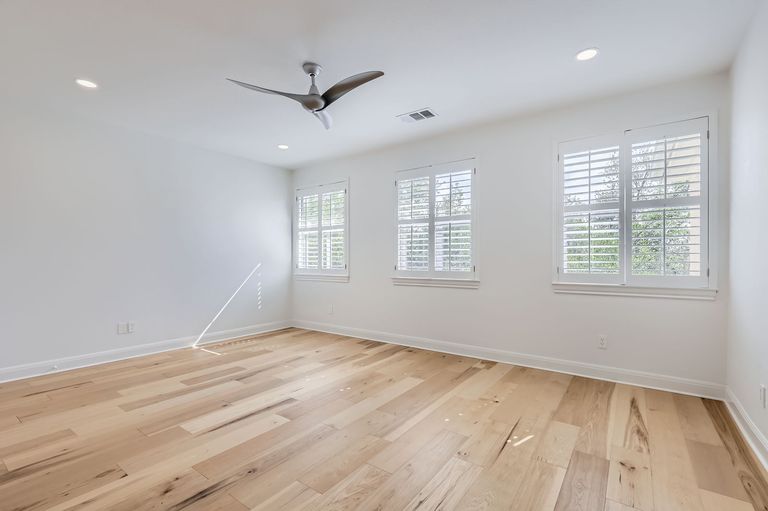 1900-lakecliff-hills-ln---web-quality---025---28-2nd-floor-bedroom.jpg