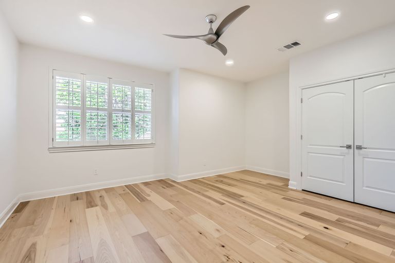 1900-lakecliff-hills-ln---web-quality---028---32-2nd-floor-bedroom.jpg