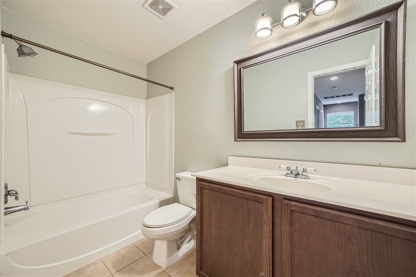 1900-little-elm-trail-67---web-quality---009---13-2nd-floor-bathroom.jpg