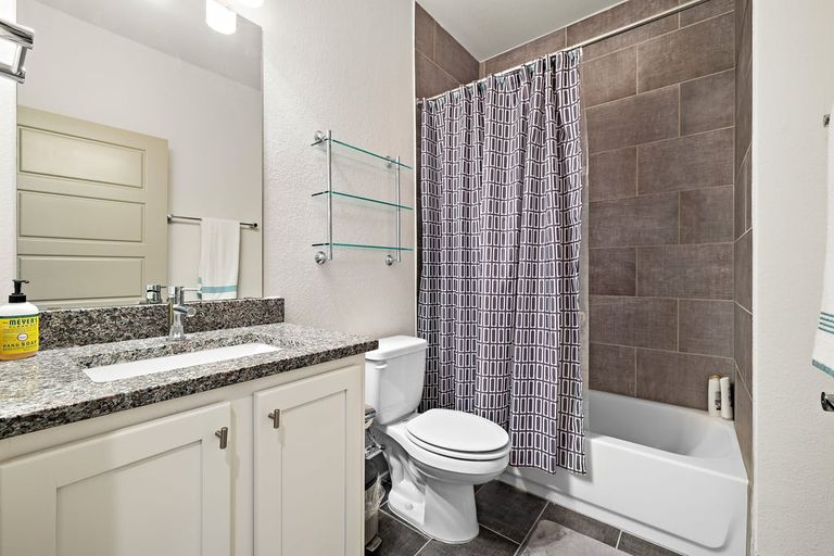 1ba629f7-17-custom-12208-abbey-glen-ln-d-kcp-062024-1.jpg