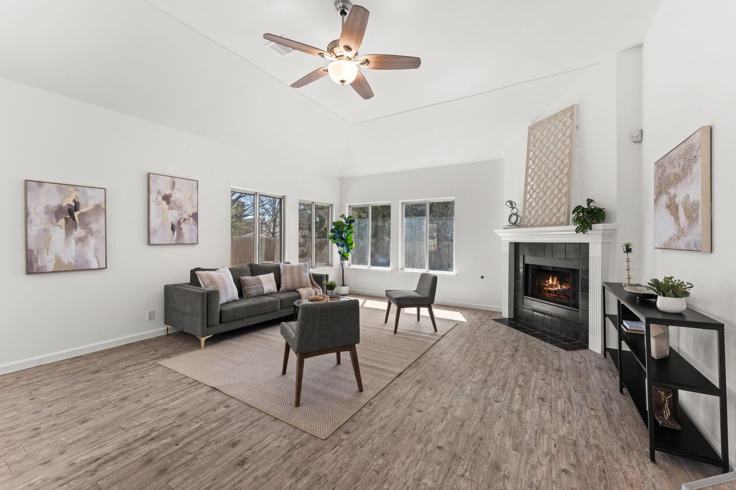 2-web-or-mls-2301-fuzz-fairway-20.jpg