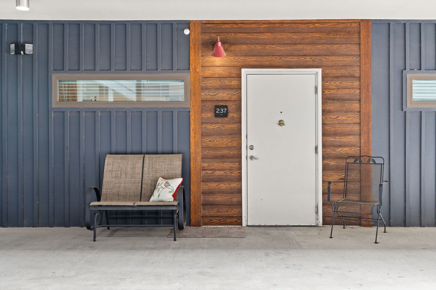 2-web-or-mls-4361-s-congress-ave-237-(4-of-31).jpg