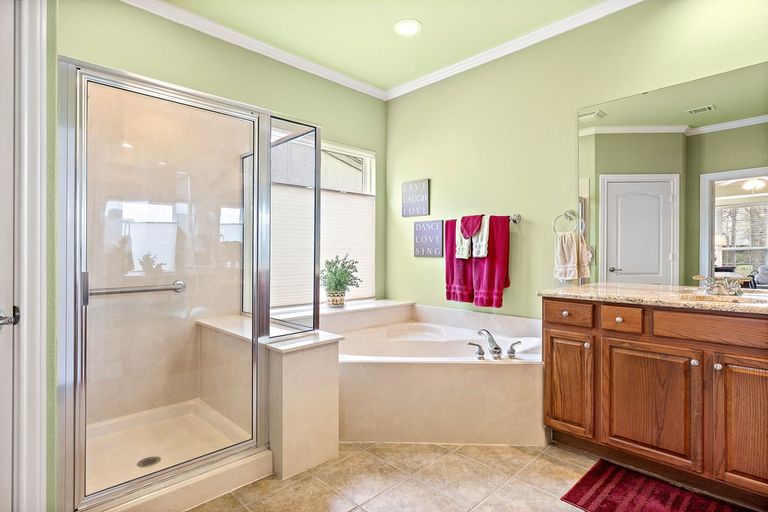 20-custom-718-breezeway-ln-kcp-032124---40.jpg