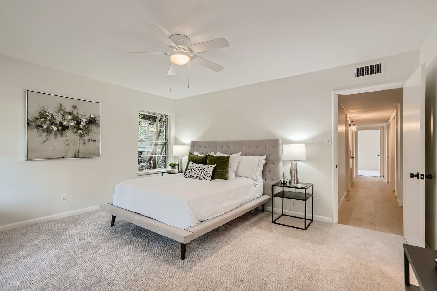 20-primary-bedroom.jpg