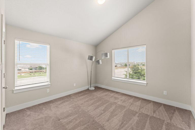 20-web-or-mls-11320-charger-wy-12.jpg