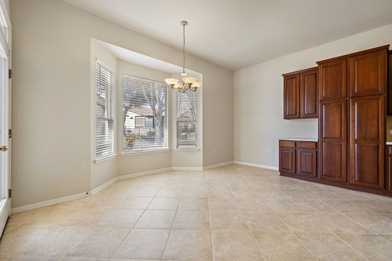20-web-or-mls-120-durango-trail-kcp-022625---143.jpg