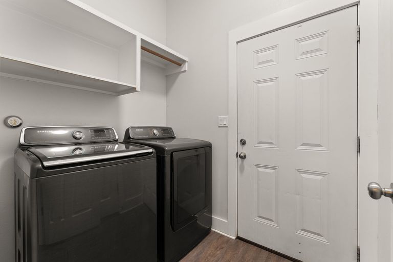20-web-or-mls-120-meadowood-dr-1745433874.jpg