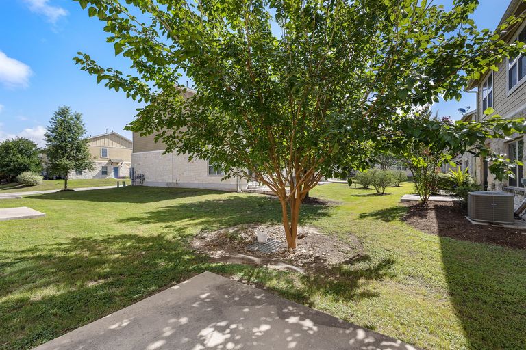 20-web-or-mls-1620-bryant-dr-303-kcp-062625---99.jpg