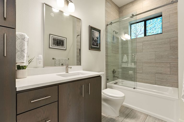 20-web-or-mls-1706-canterbury-st-(20-of-37).jpg