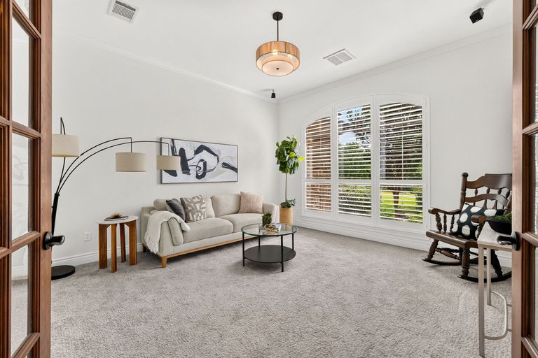 20-web-or-mls-201-canyon-vista-ln-(27-of-29).jpg