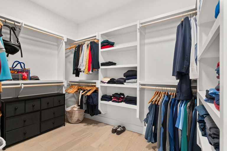 20-web-or-mls-2524-doc-reeves-st-(29-of-30).jpg