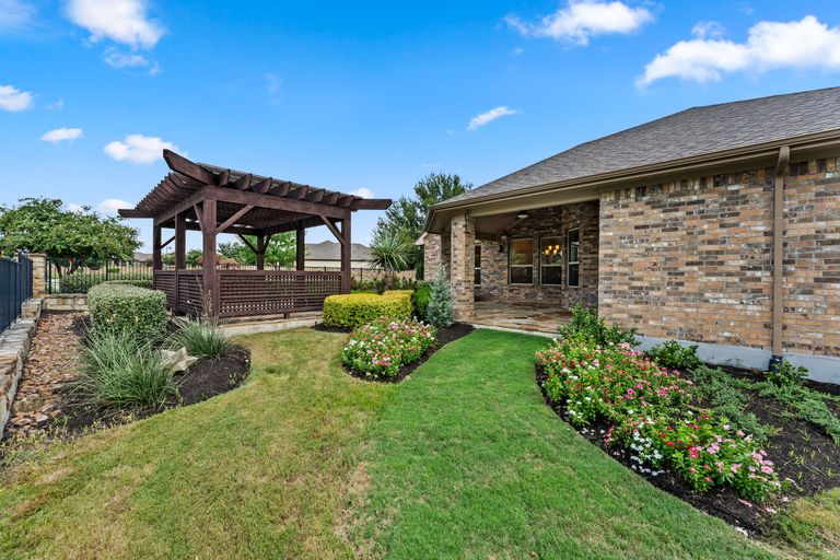 20-web-or-mls-4900-fiore-trail-4-1725474403.jpg