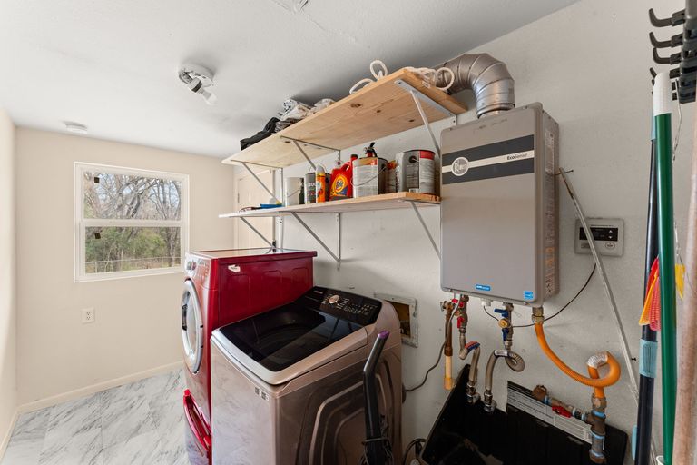 20-web-or-mls-5006-heflin-ln-12.jpg