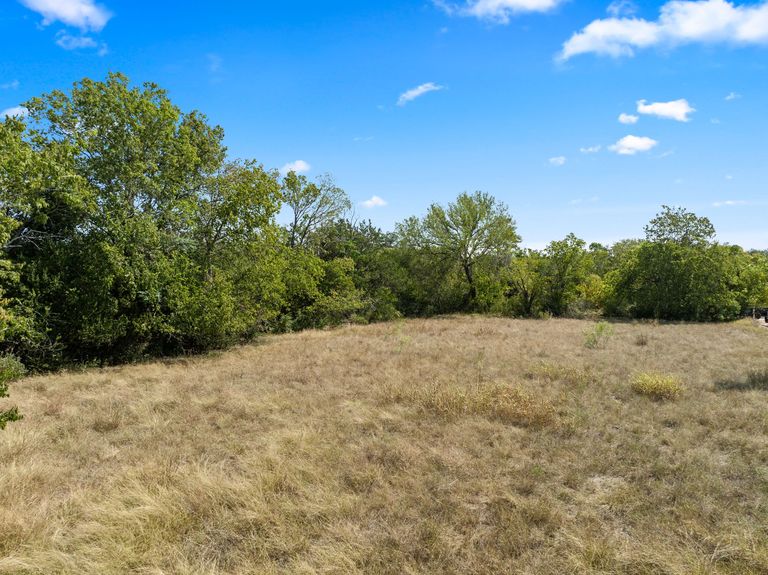 20-web-or-mls-7306-cooper-ln-2.jpg
