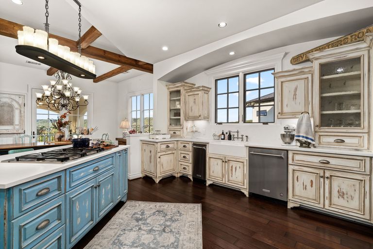 20-web-or-mls-7324-vista-mountain-dr-53.jpg