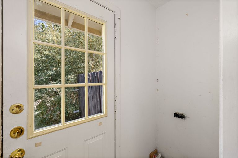 20-web-or-mls-8802-westover-club-dr-kcp-091725---82.jpg