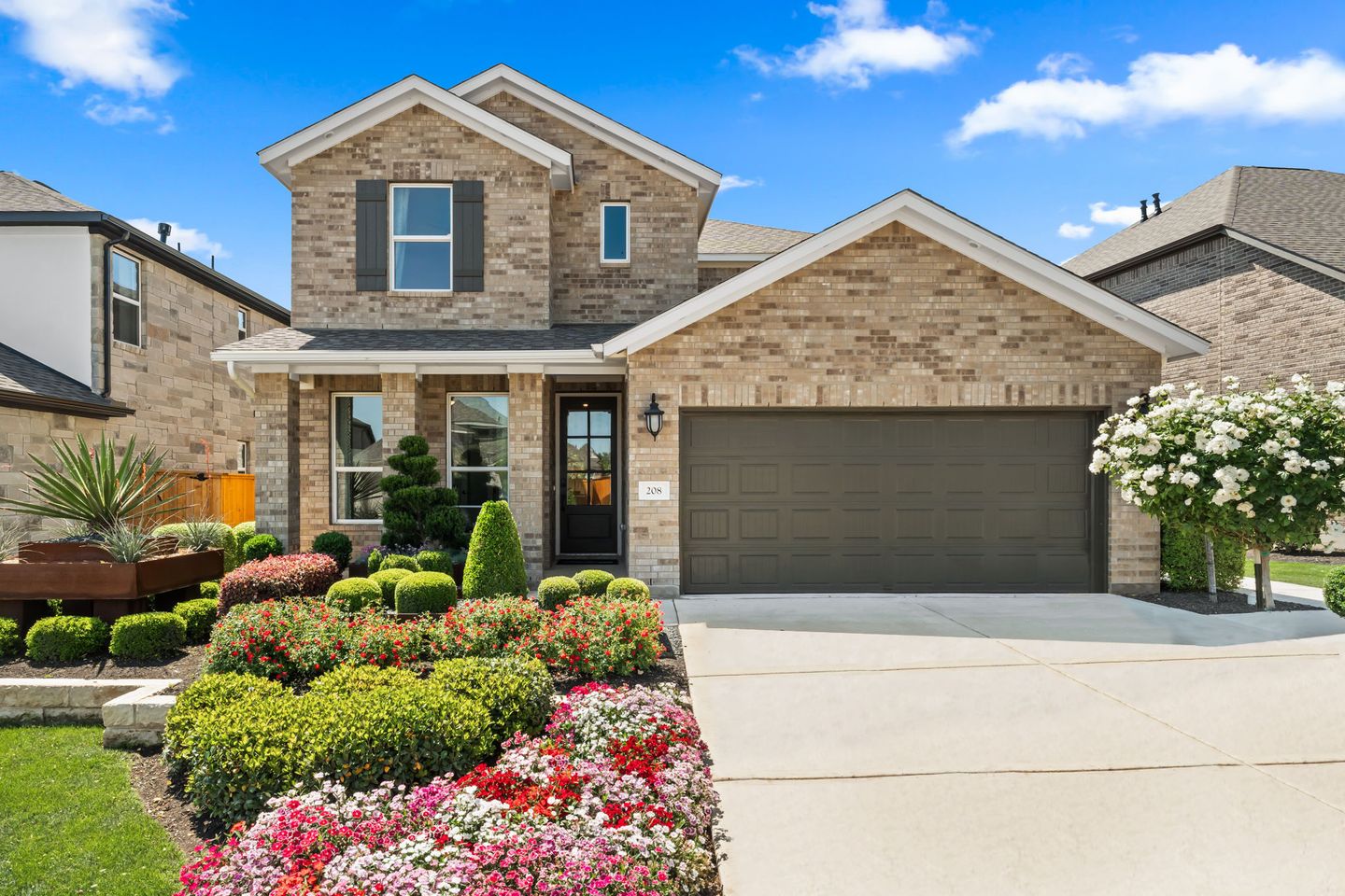 208-barton-oak-trail,-georgetown-78628-_-photos_1-web-or-mls-208-barton-oak-trl-28-2.jpg