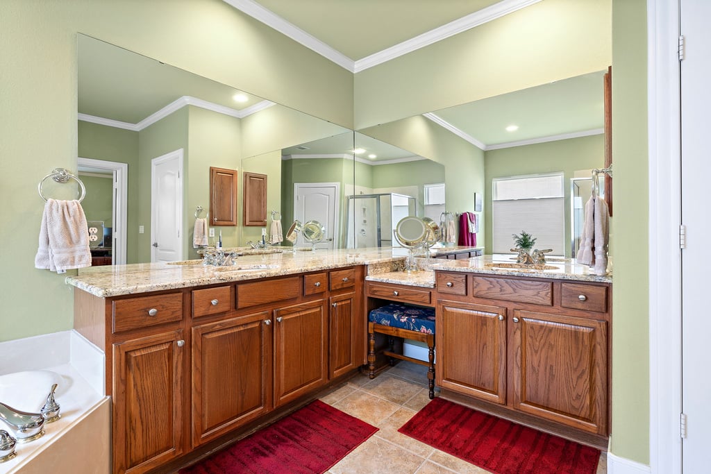 21-custom-718-breezeway-ln-kcp-032124---47.jpg