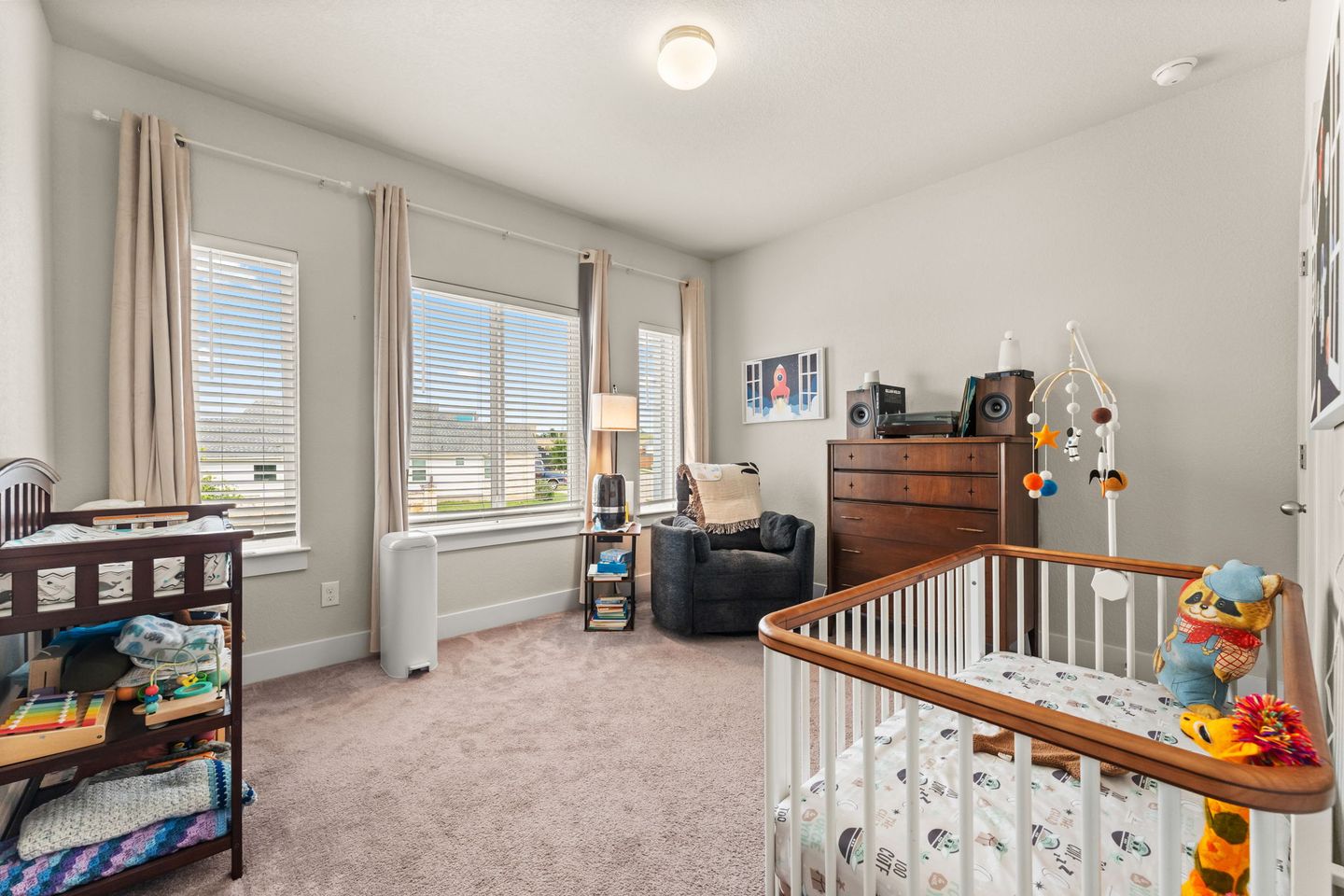 21-web-or-mls-11320-charger-wy-11.jpg