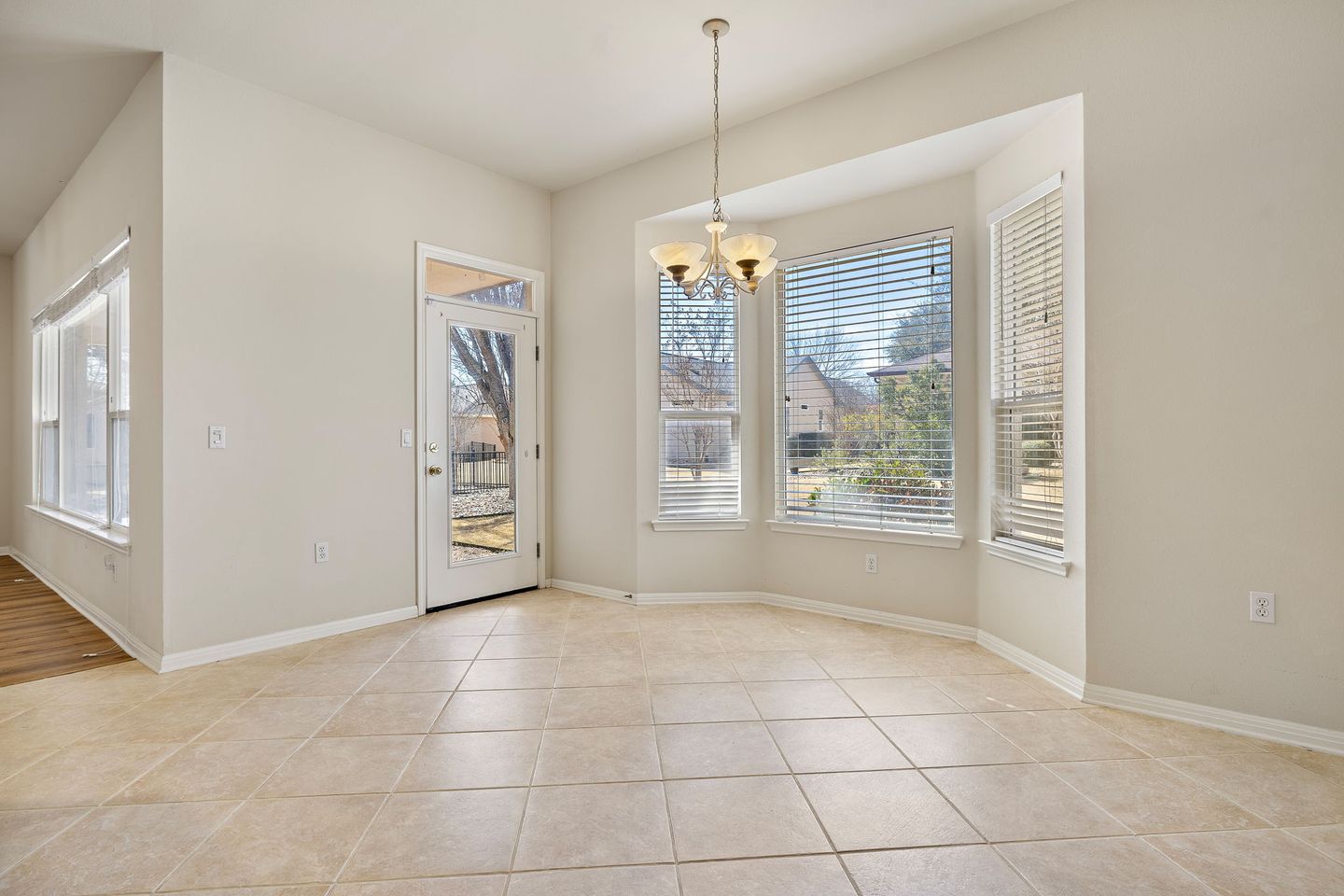 21-web-or-mls-120-durango-trail-kcp-022625---155.jpg