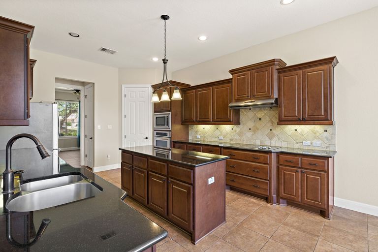 21-web-or-mls-1344-flint-rock-loop-kcp-042125---144.jpg