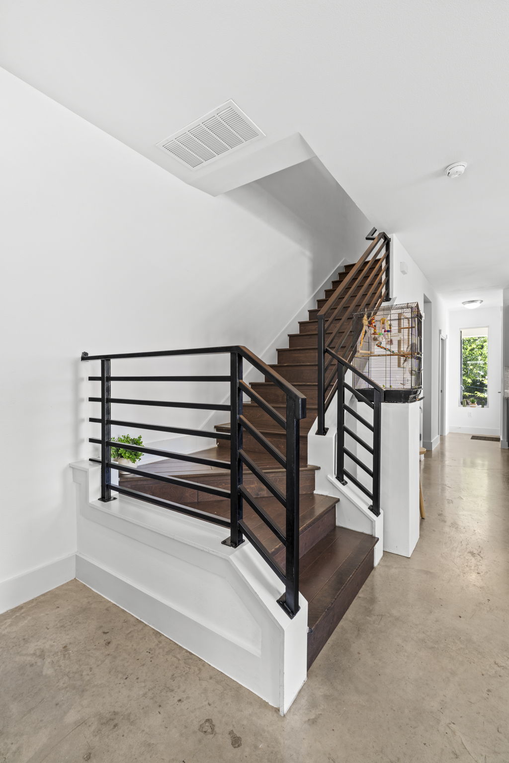 21-web-or-mls-1705-perez-st-b.jpg