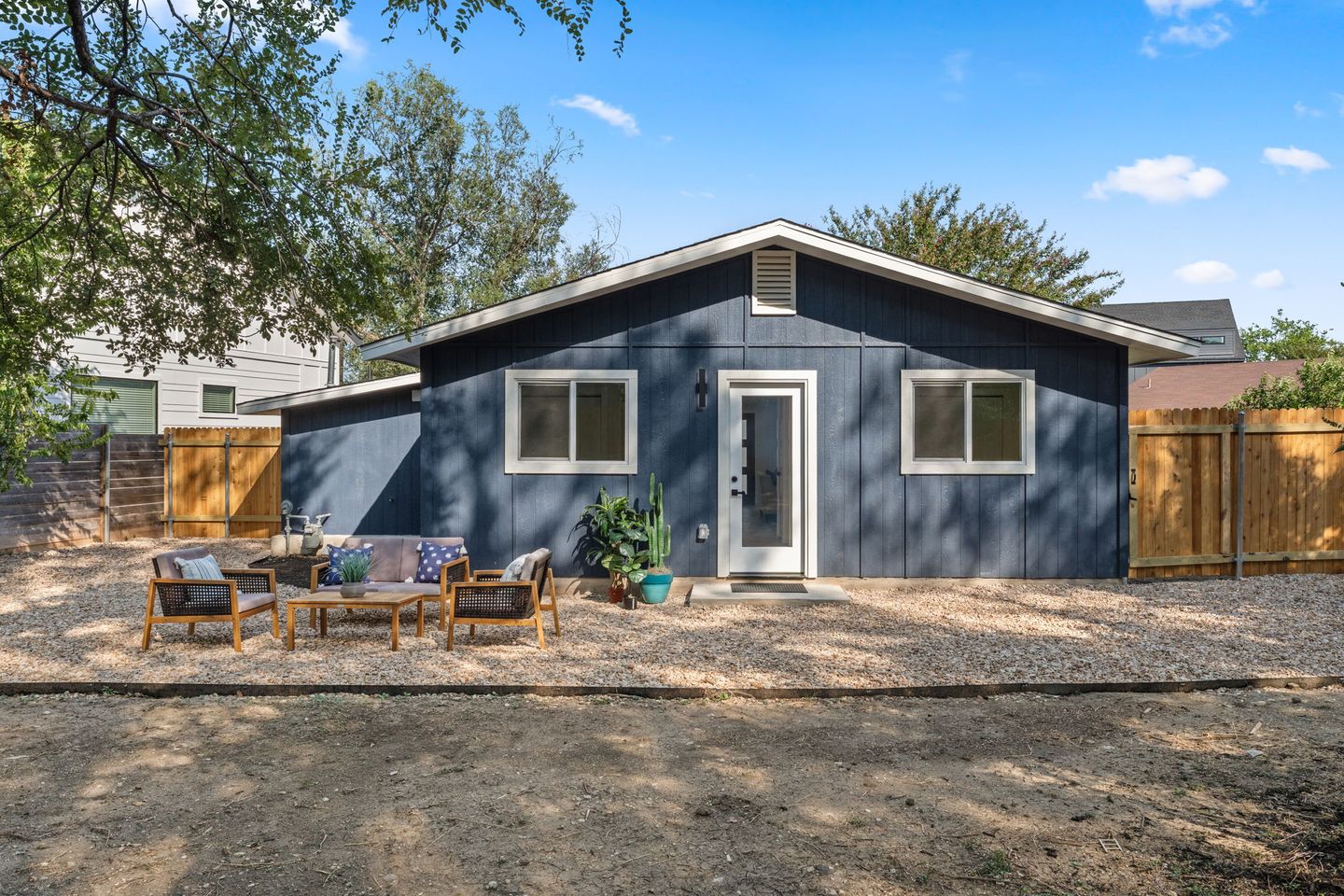 21-web-or-mls-1708-adina-st-23.jpg
