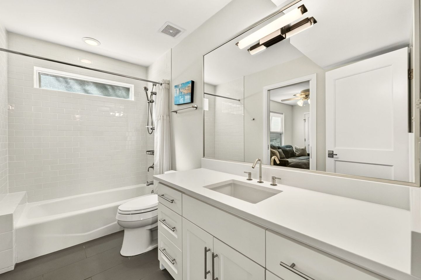 21-web-or-mls-1800-w-10th-st-(21-of-34).jpg