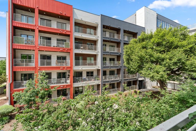 21-web-or-mls-4361-s-congress-ave-237-(23-of-31).jpg