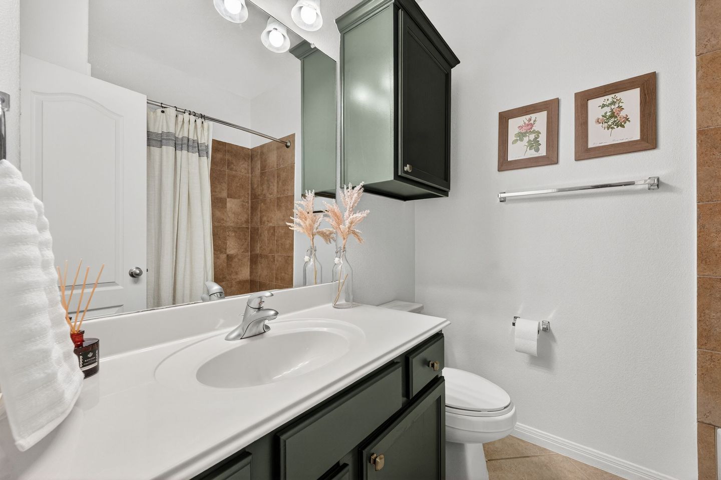 21-web-or-mls-6801-beckett-rd-114r-(24-of-28).jpg