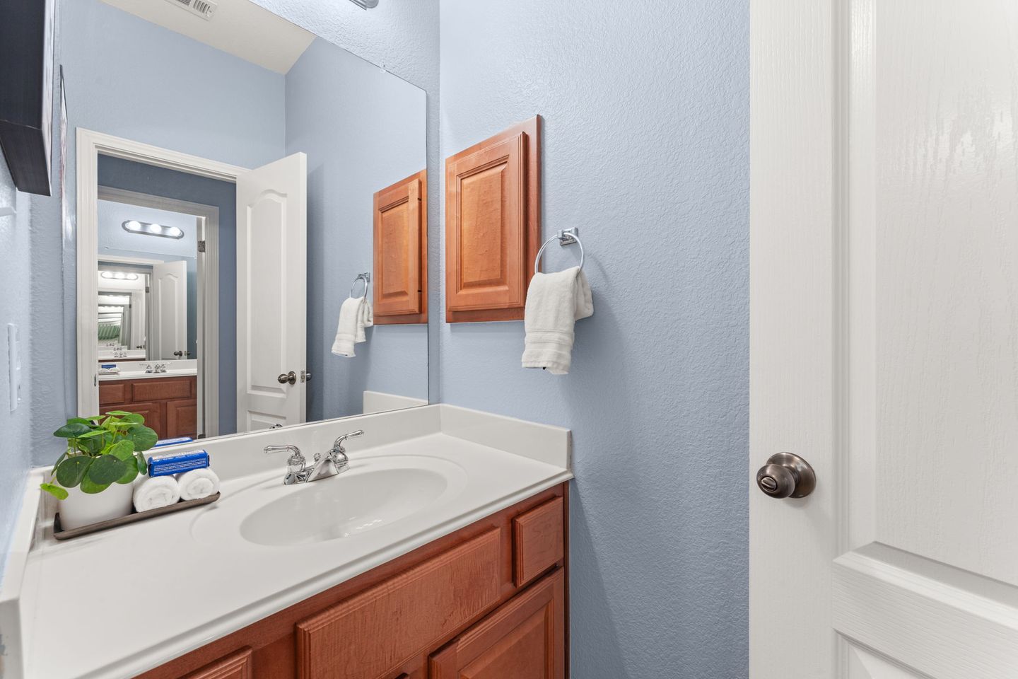 21-web-or-mls-6808-magenta-ln-(21-of-31).jpg