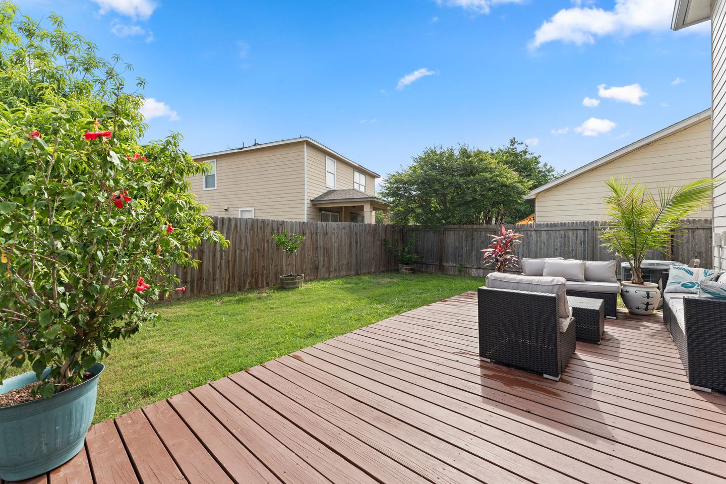 21-web-or-mls-6812-walkup-ln-7.jpg