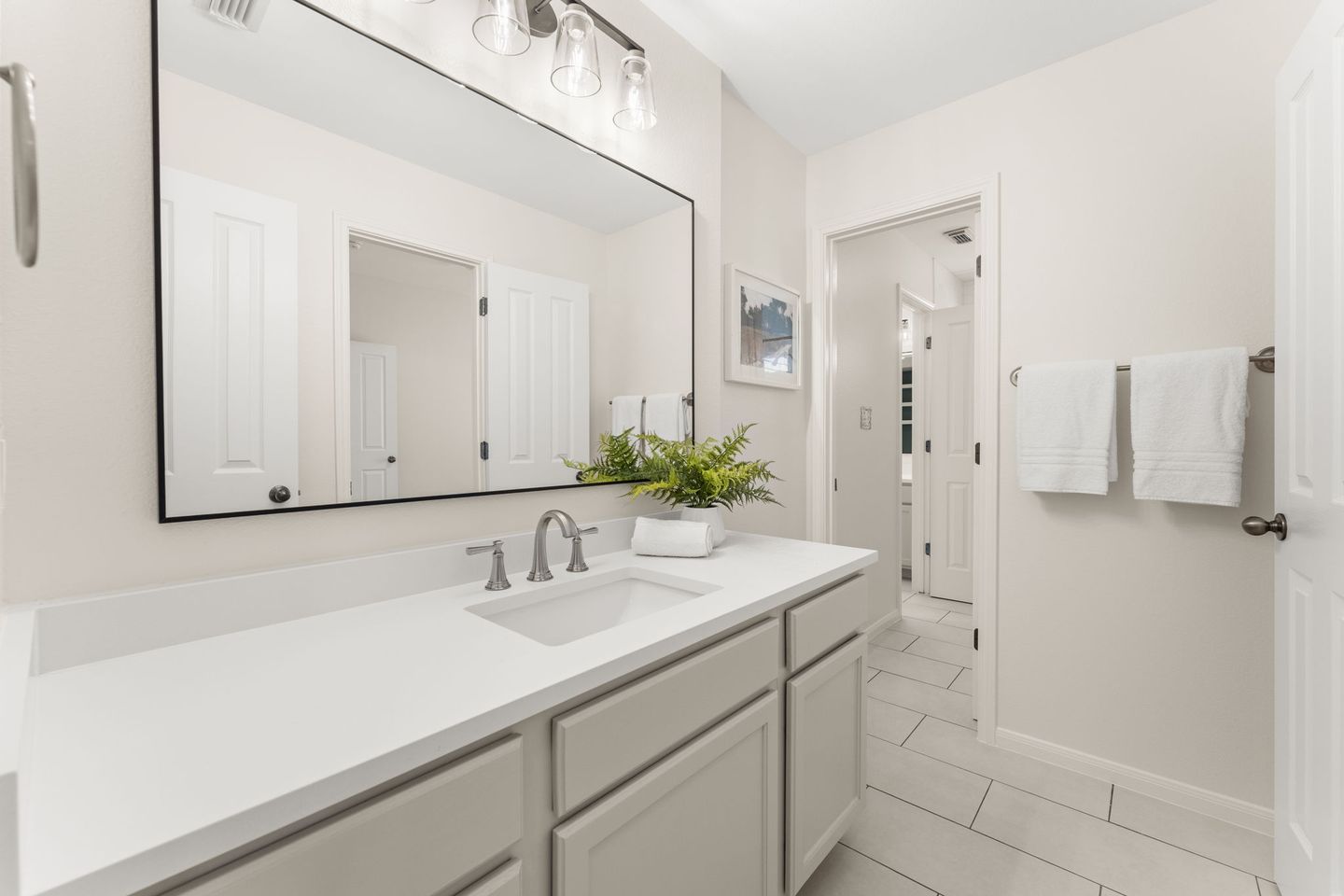 21-web-or-mls-7320-brecourt-manor-way-18-1752786679.jpg