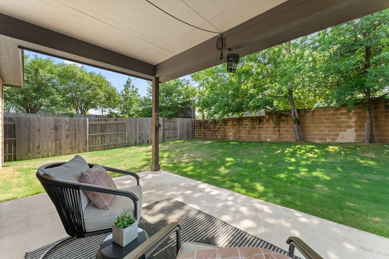 21-web-or-mls-9528-hunter-ln-14-1746648476.jpg