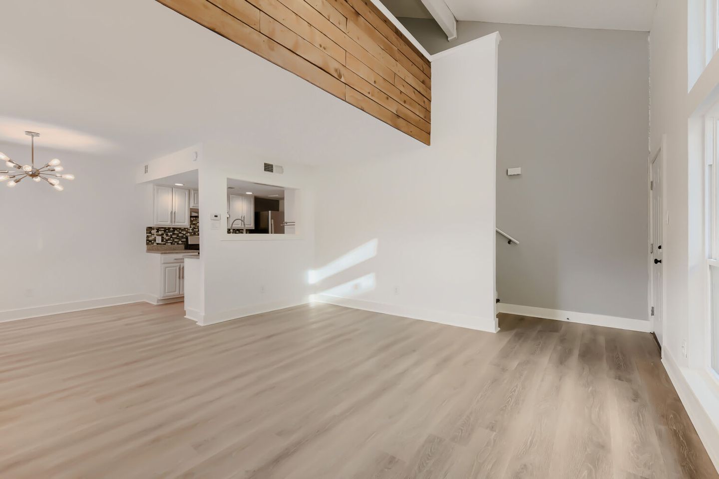 2124-burton-drive--174---web-quality---007---07-living-room.jpg