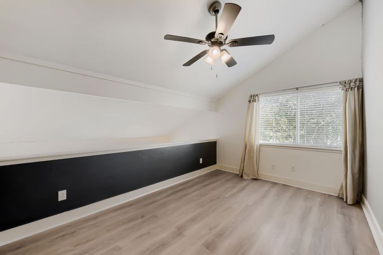 2124-burton-drive--174---web-quality---013---13-bedroom.jpg