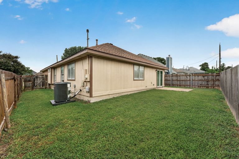 22-web-or-mls-1604-southwestern-trail-(24-of-25).jpg