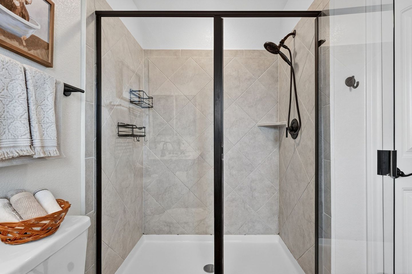 22-web-or-mls-180-kennicott-dr-(20-of-30).jpg