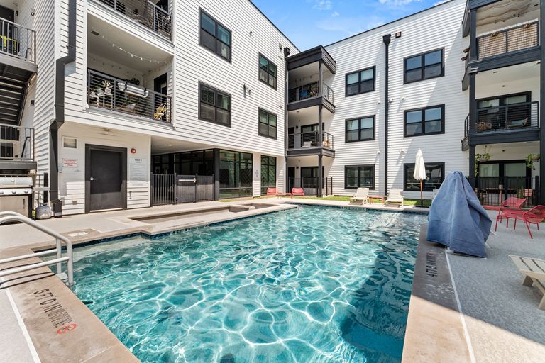 22-web-or-mls-22-web-or-mls-3101-govalle-ave-117-1.jpg