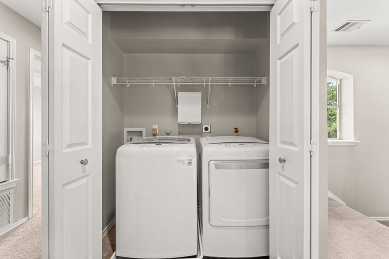 22-web-or-mls-2500-wilma-rudolph-rd-17.jpg